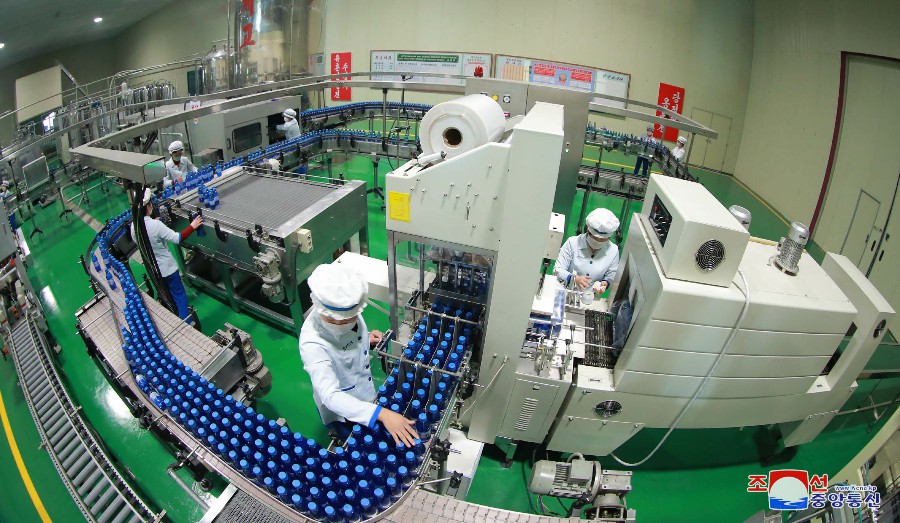 16-80일전투의 불길드높이 생산적앙양을!